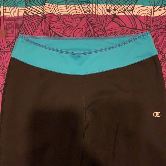 Women’s Champion Athletic Yoga Pants M - Picture 3 of 4
